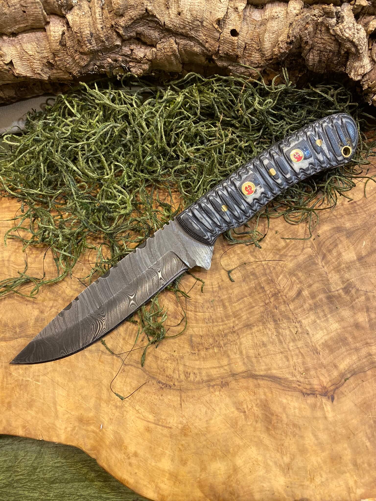 Alpine Damascus Hunting Knife with 288-Layers Damascus Steel & Micarta –  Scharf Messer